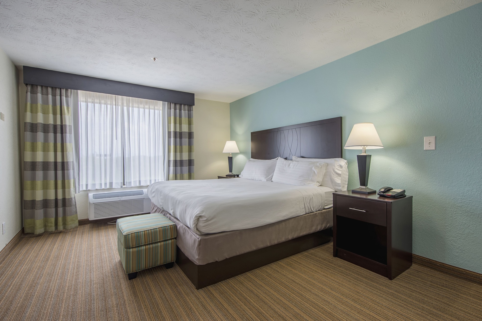 holiday inn express dandridge by ihg