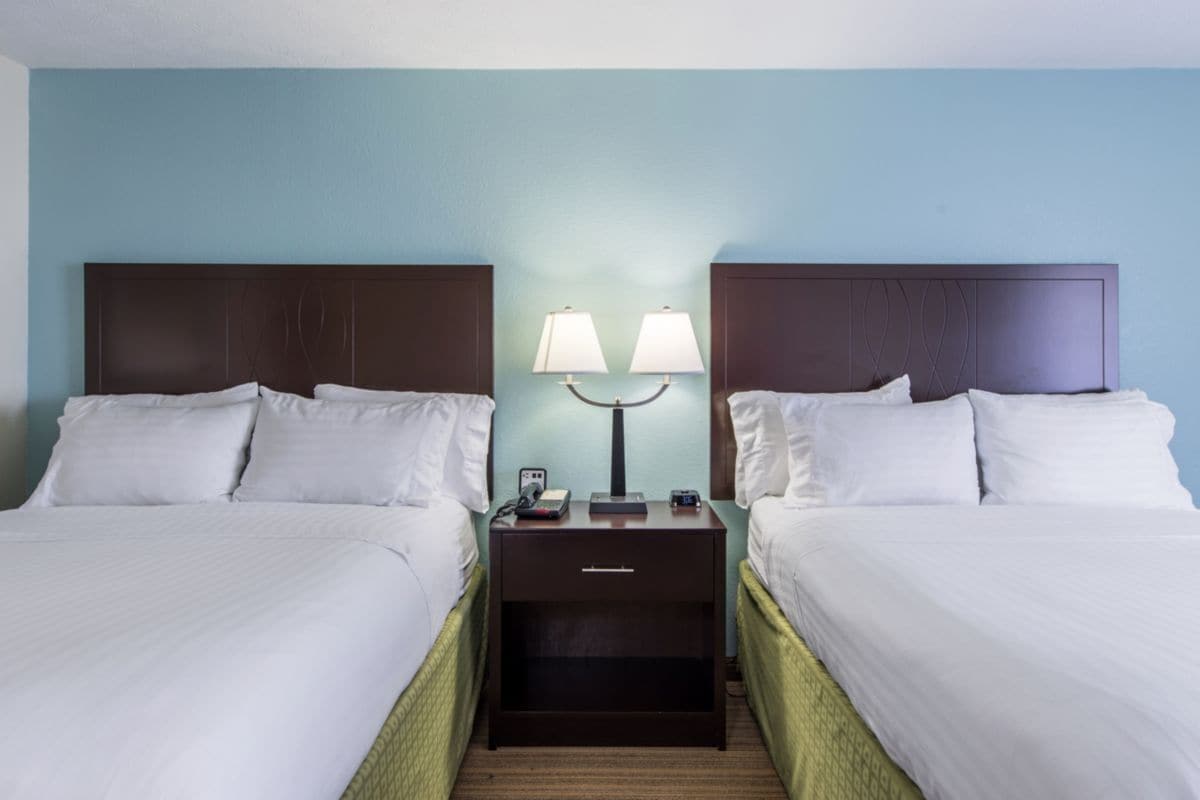 holiday inn express dandridge by ihg