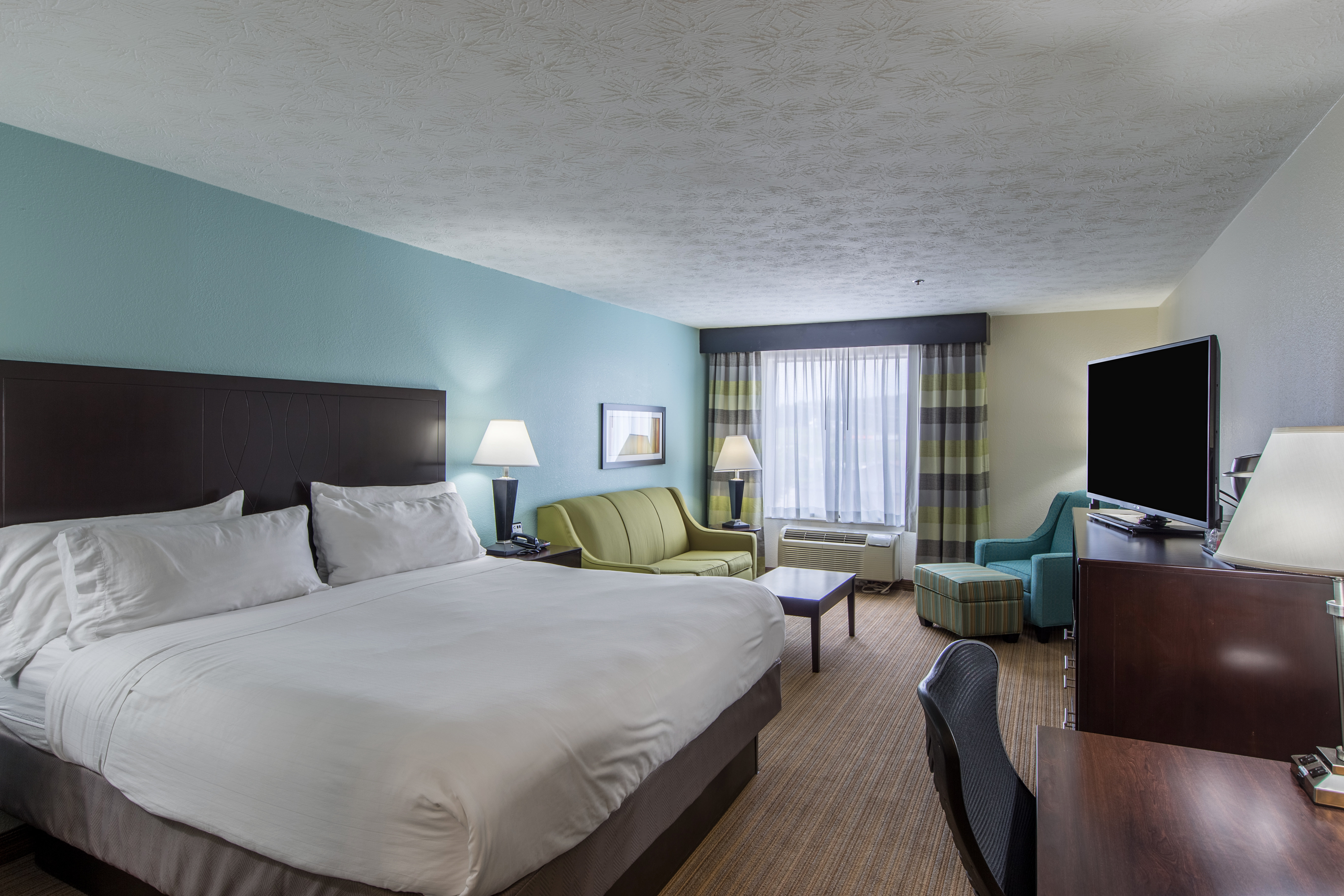 holiday inn express dandridge by ihg