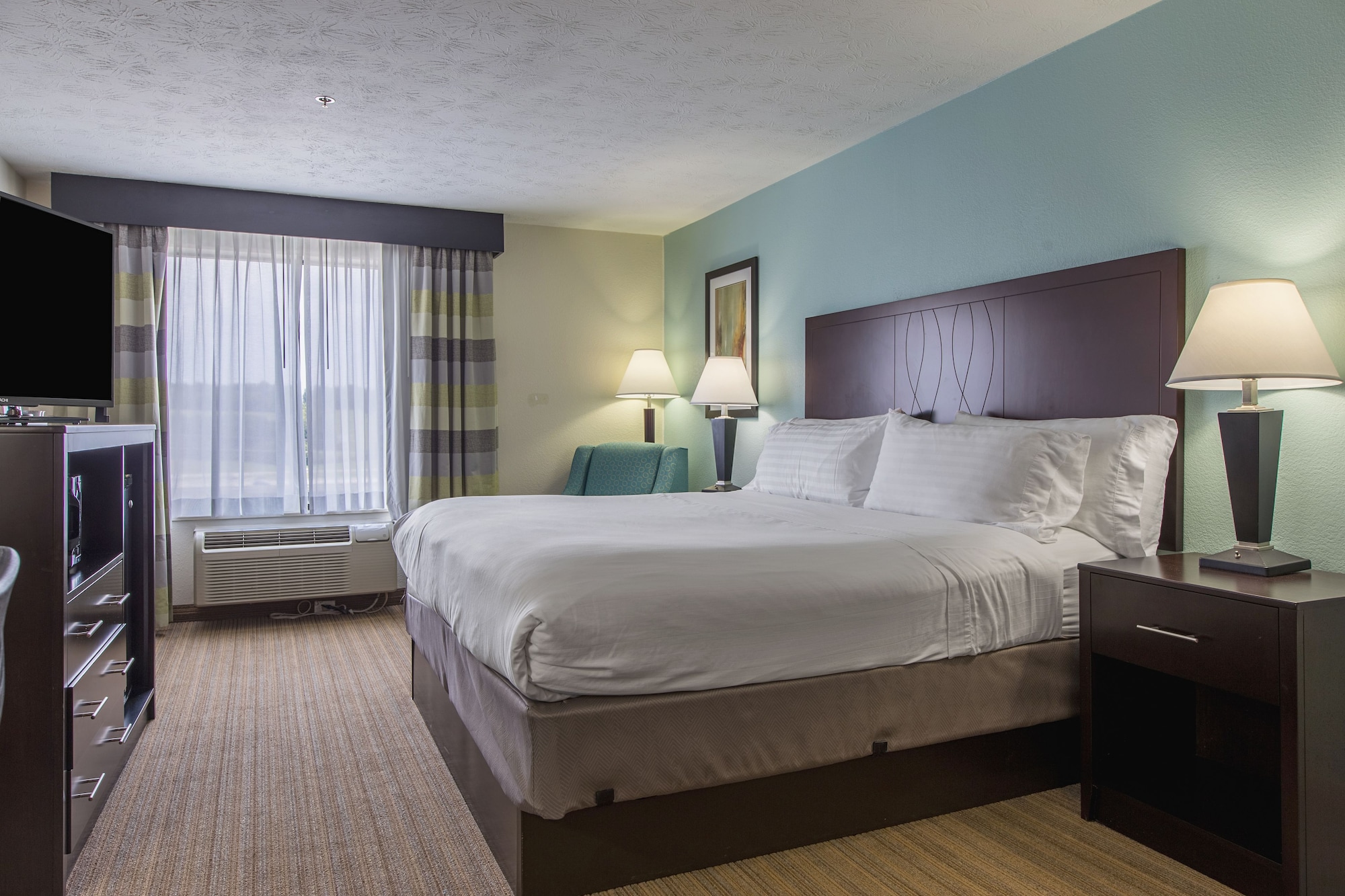 holiday inn express dandridge by ihg