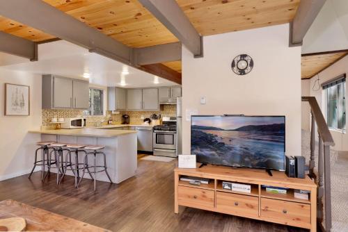 pinewood inn 2093 by big bear vacations