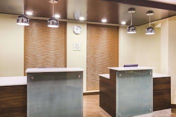 La Quinta Inn & Suites By Wyndham Oceanfront Daytona Beach,Florida>>Daytona Beach,3 star