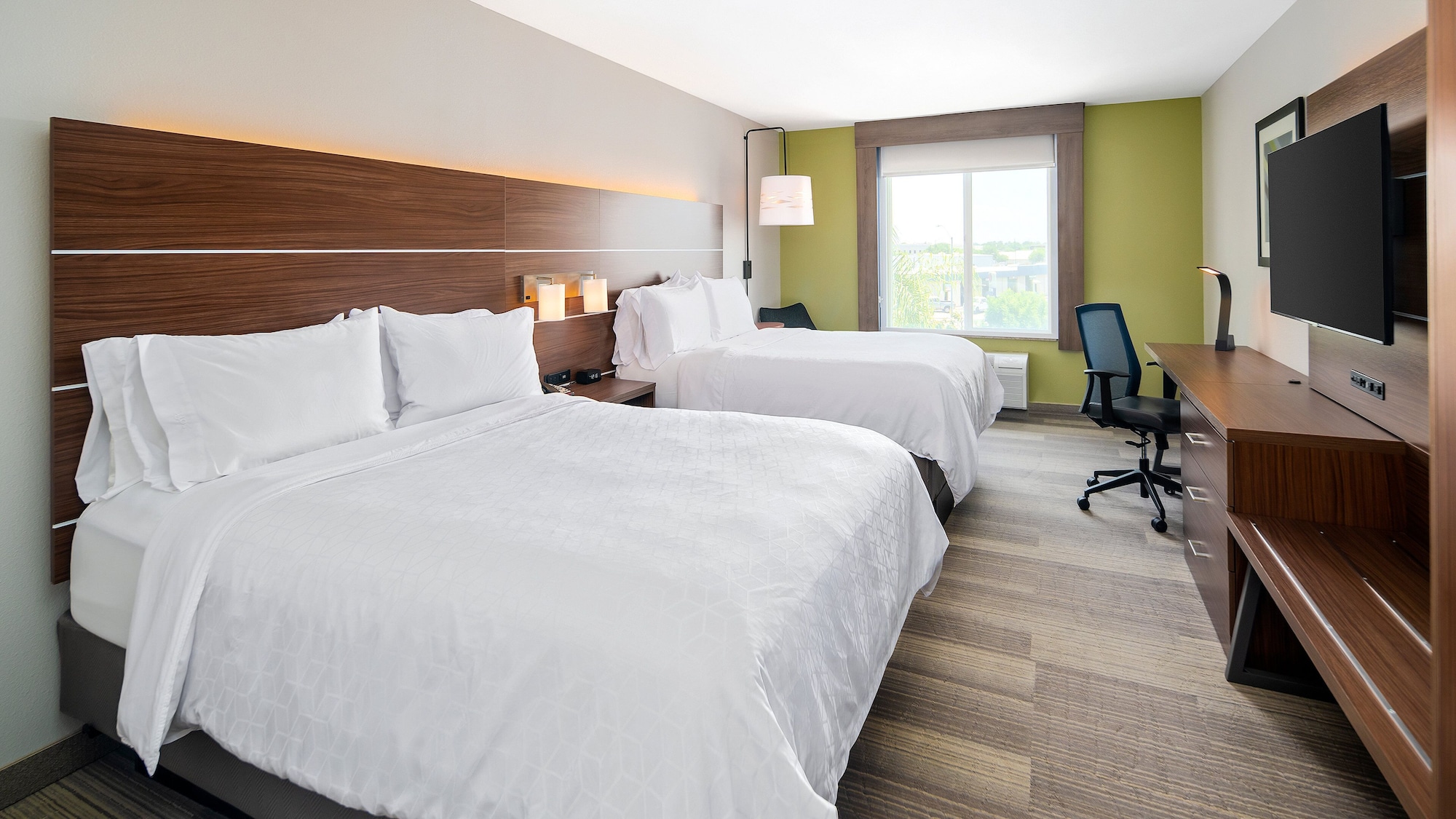 holiday inn express and suites dinuba west by ihg