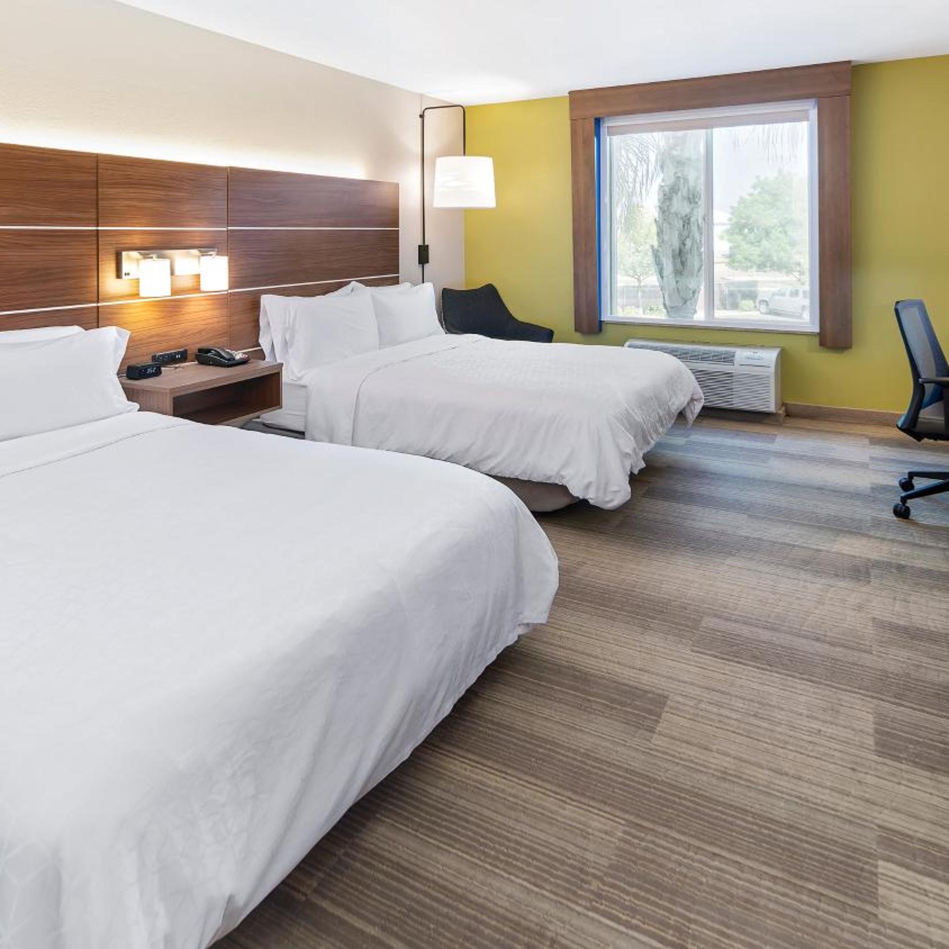 holiday inn express and suites dinuba west by ihg