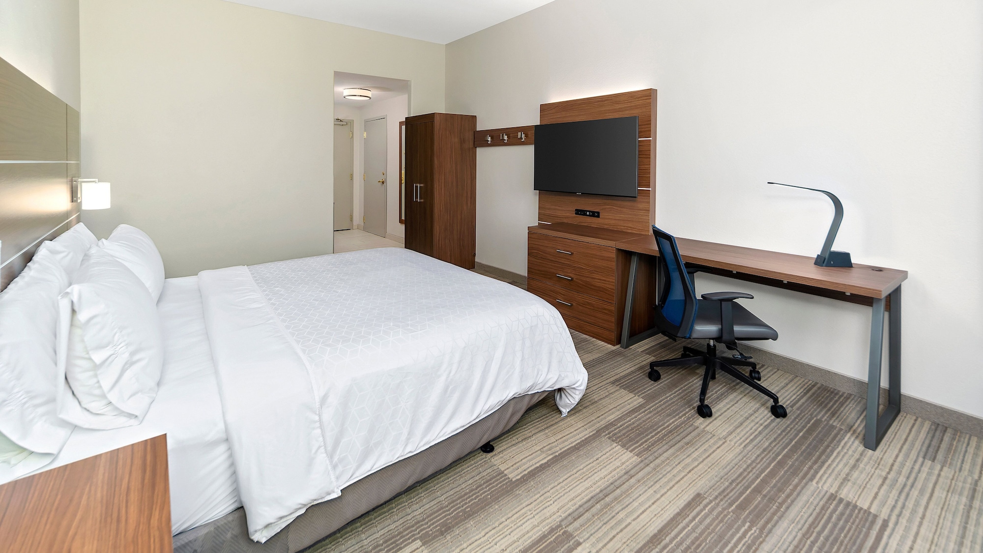 holiday inn express and suites dinuba west by ihg