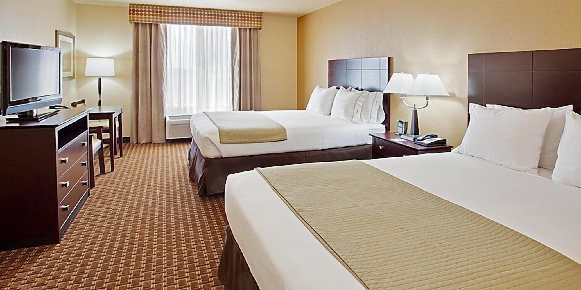 holiday inn express and suites dinuba west by ihg