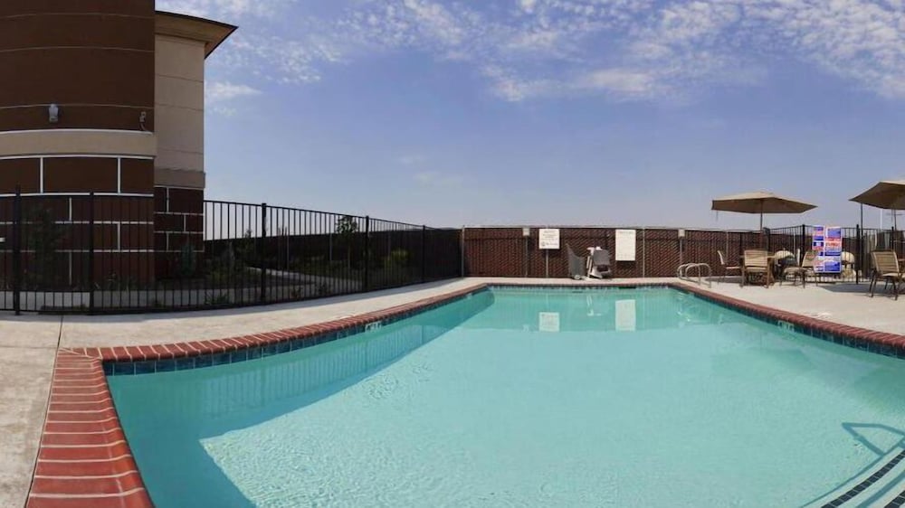 holiday inn express and suites dinuba west by ihg