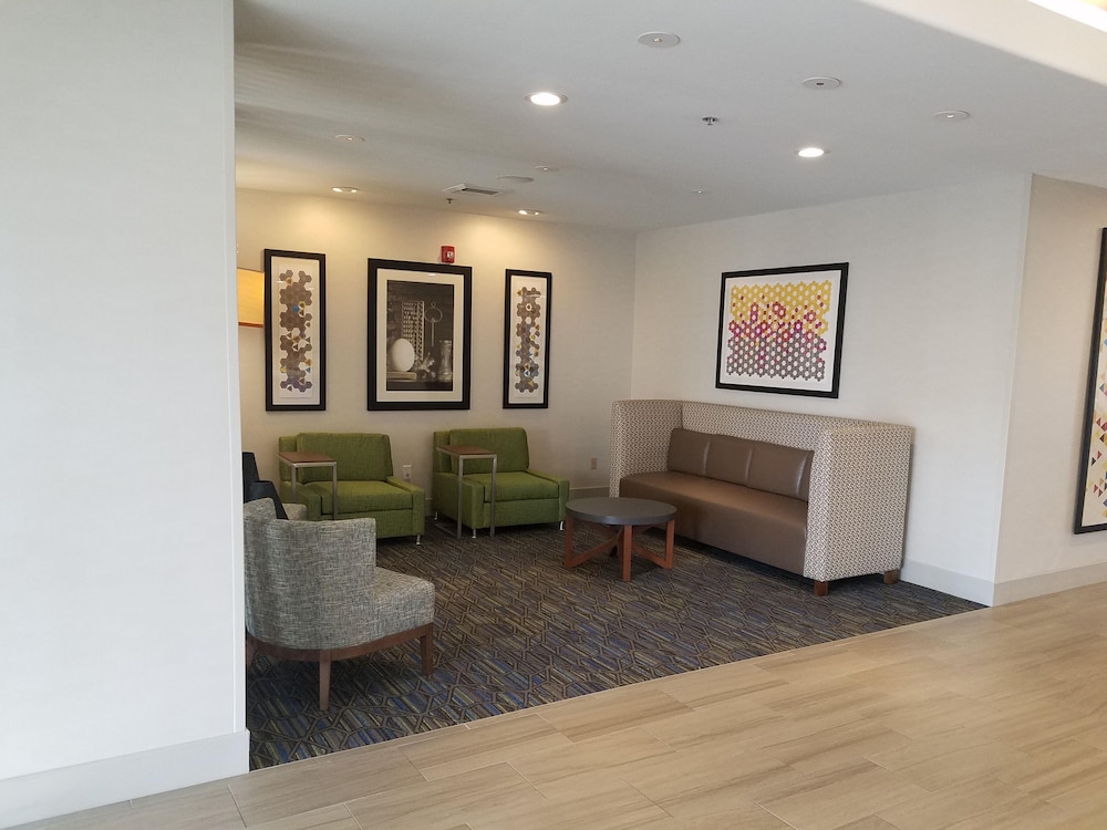 holiday inn express and suites dinuba west by ihg