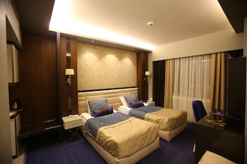prestige hotel