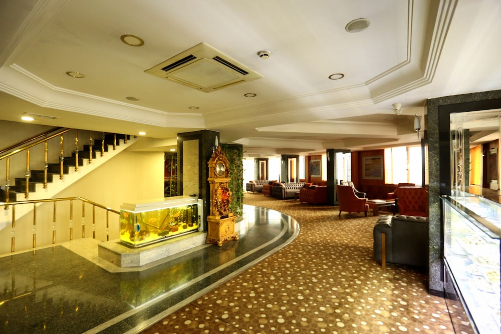 prestige hotel