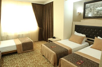prestige hotel