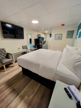 royal crest inn hampton beach