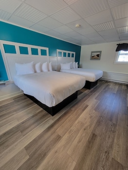 royal crest inn hampton beach