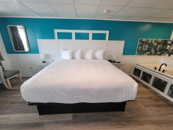 royal crest inn hampton beach