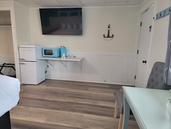 royal crest inn hampton beach