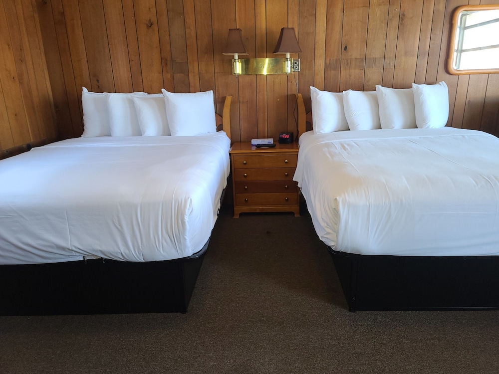 royal crest inn hampton beach