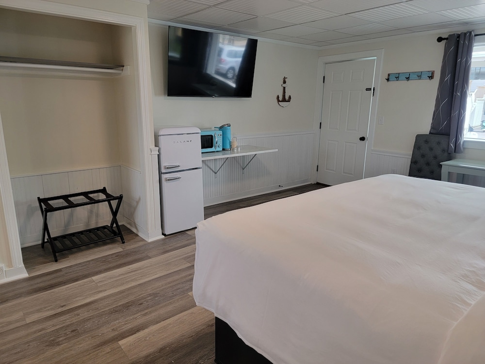 royal crest inn hampton beach