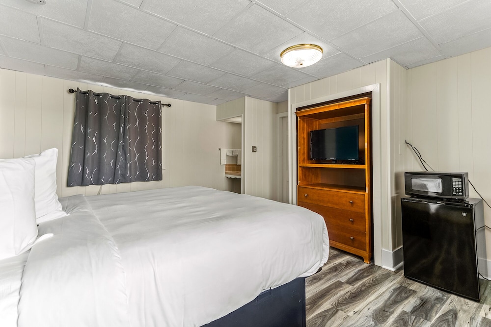 royal crest inn hampton beach