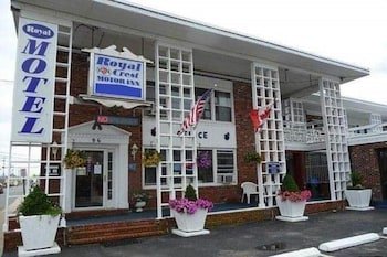 royal crest inn hampton beach