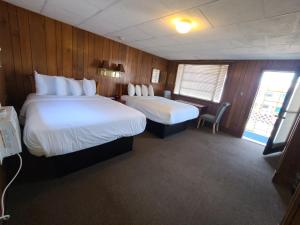 royal crest inn hampton beach