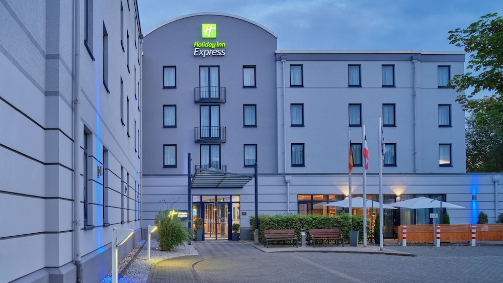 holiday inn express dortmund by ihg