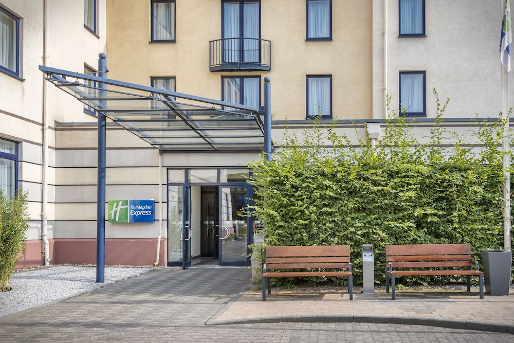 holiday inn express dortmund by ihg