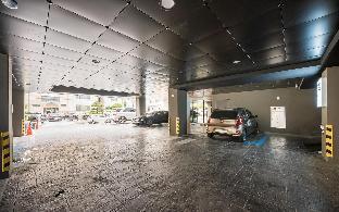 hotel true