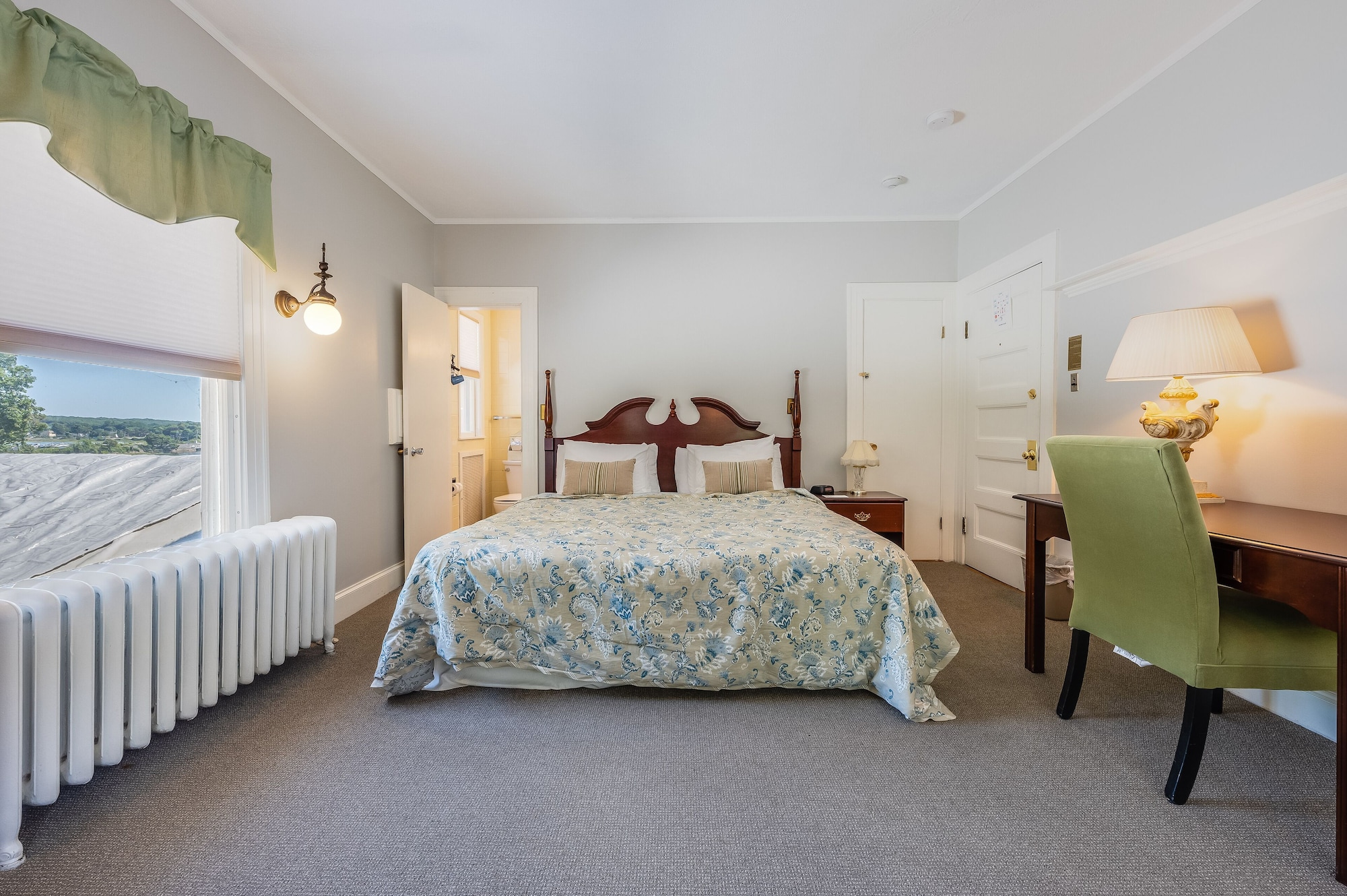 castle manor inn