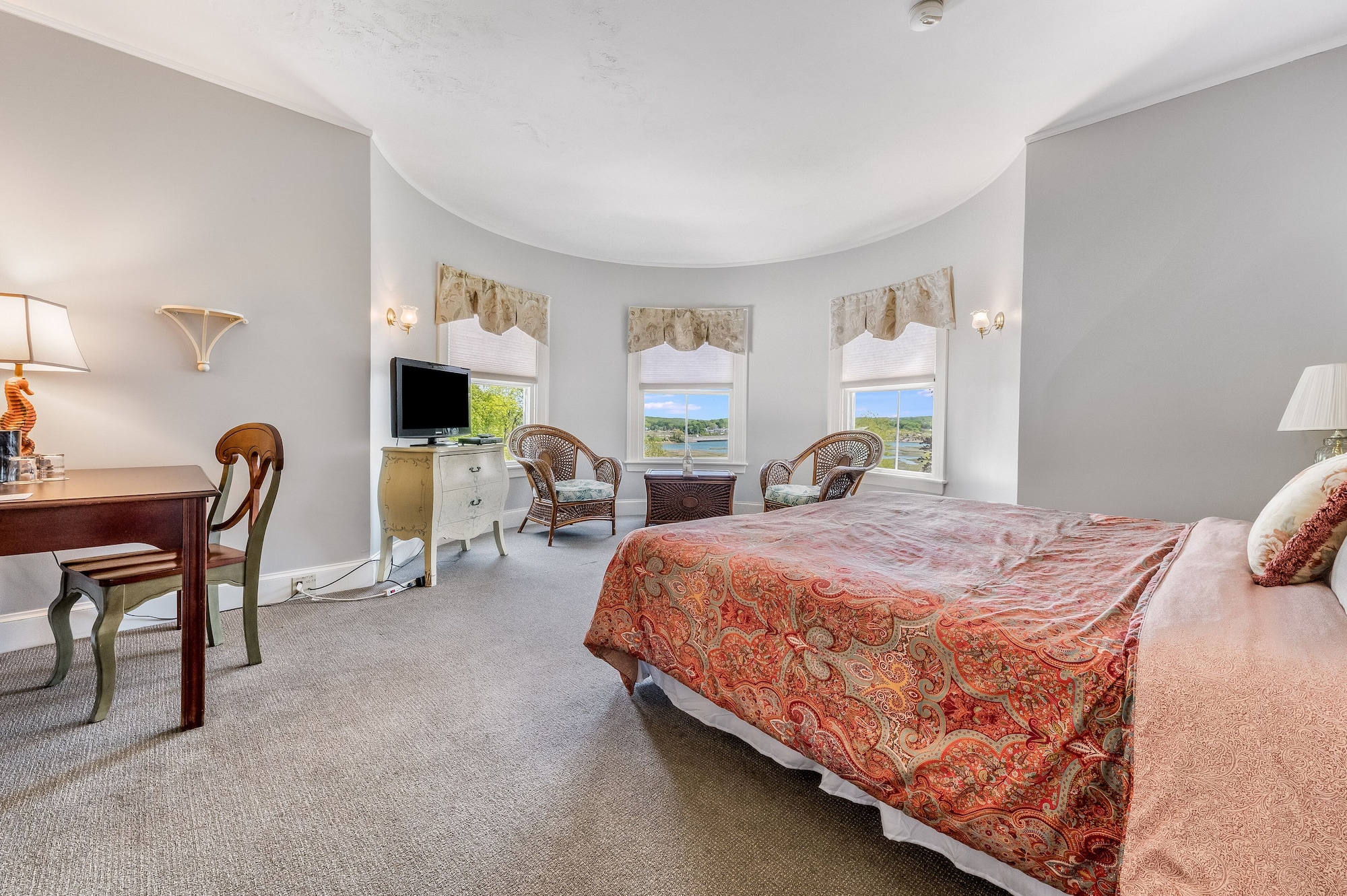 castle manor inn