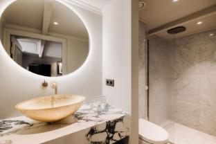 hotel 717