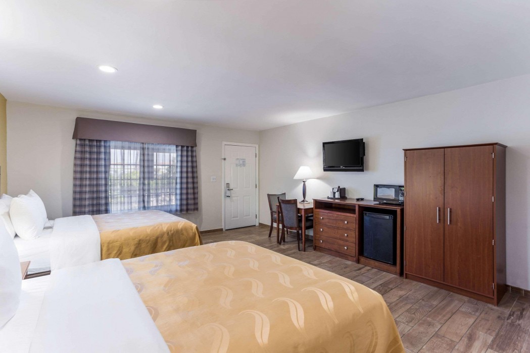 quality inn escondido san diego north county