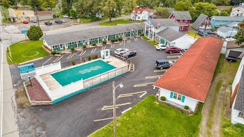 Riviera Motel Erie,,2 star