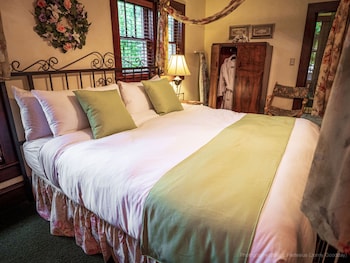 cliff cottage inn victorian bandb and boutique hotel