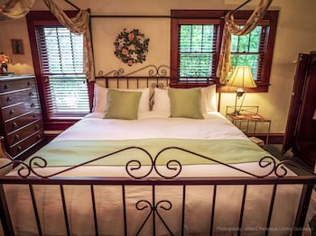 cliff cottage inn victorian bandb and boutique hotel