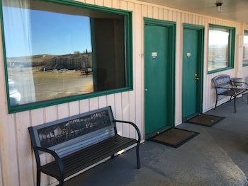travelers inn and suites