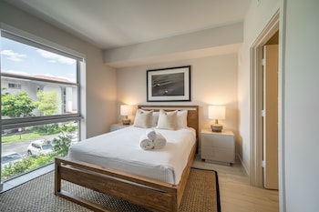 chic apartments in the heart of dadeland