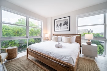 chic apartments in the heart of dadeland