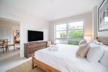 chic apartments in the heart of dadeland