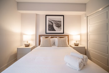 chic apartments in the heart of dadeland