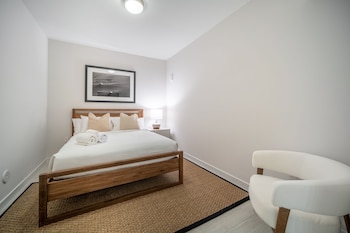 chic apartments in the heart of dadeland