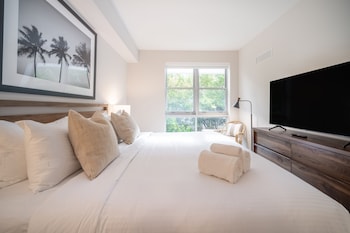 chic apartments in the heart of dadeland