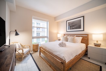 chic apartments in the heart of dadeland