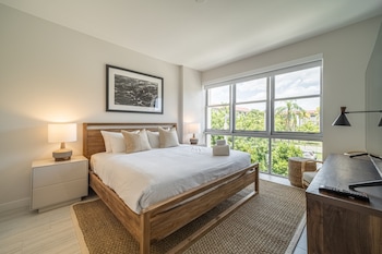 chic apartments in the heart of dadeland