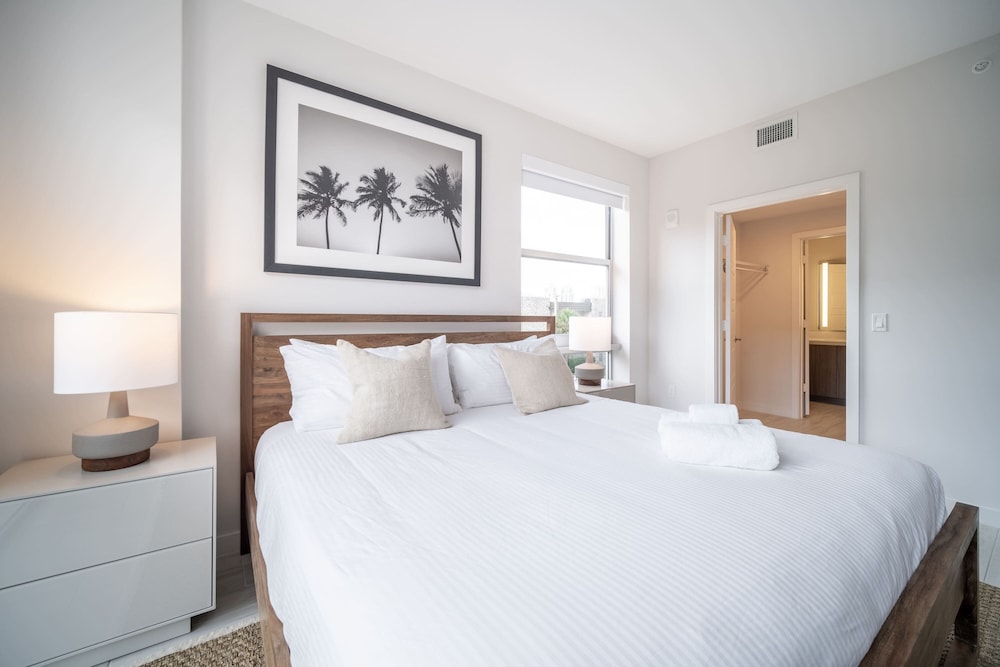 chic apartments in the heart of dadeland