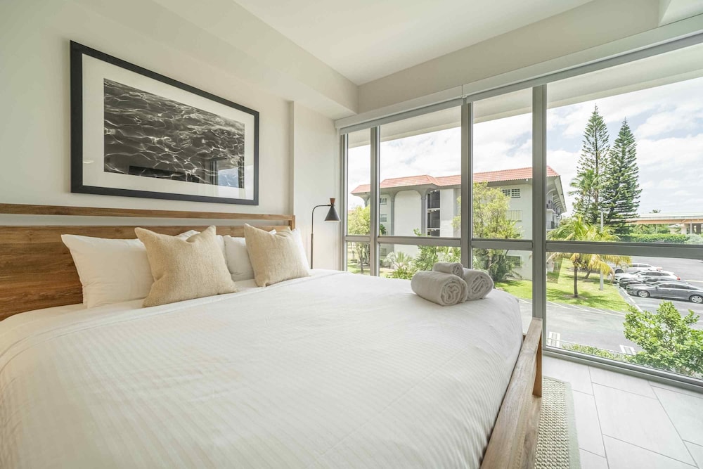 chic apartments in the heart of dadeland