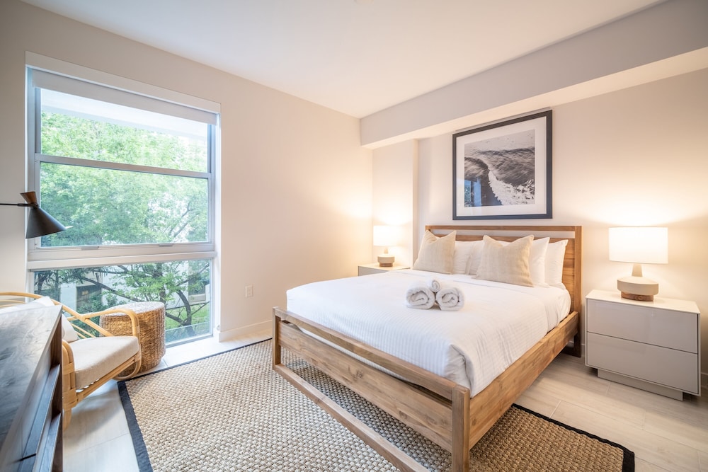 chic apartments in the heart of dadeland