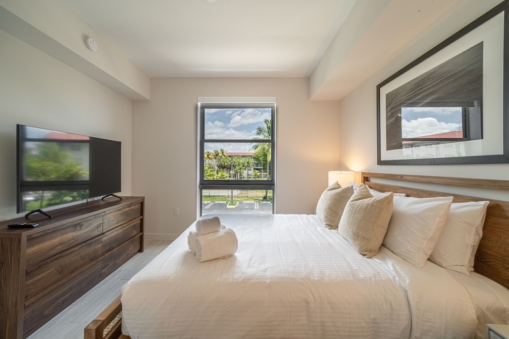 chic apartments in the heart of dadeland