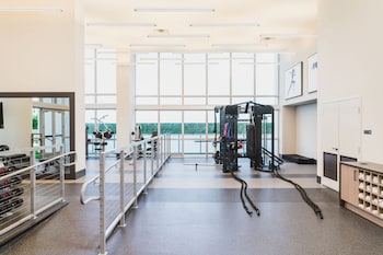 chic apartments in the heart of dadeland