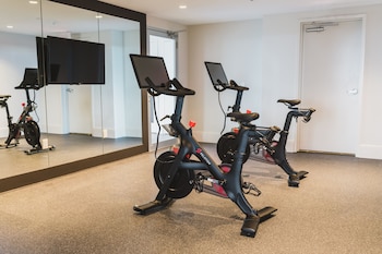 chic apartments in the heart of dadeland