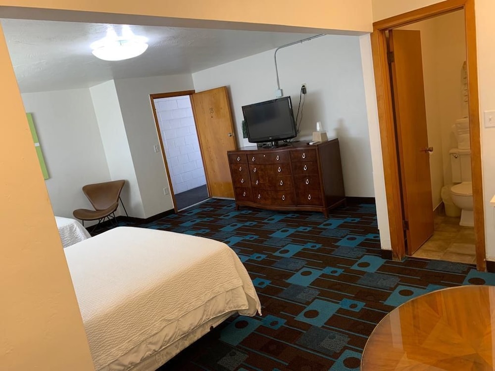 the sands motel